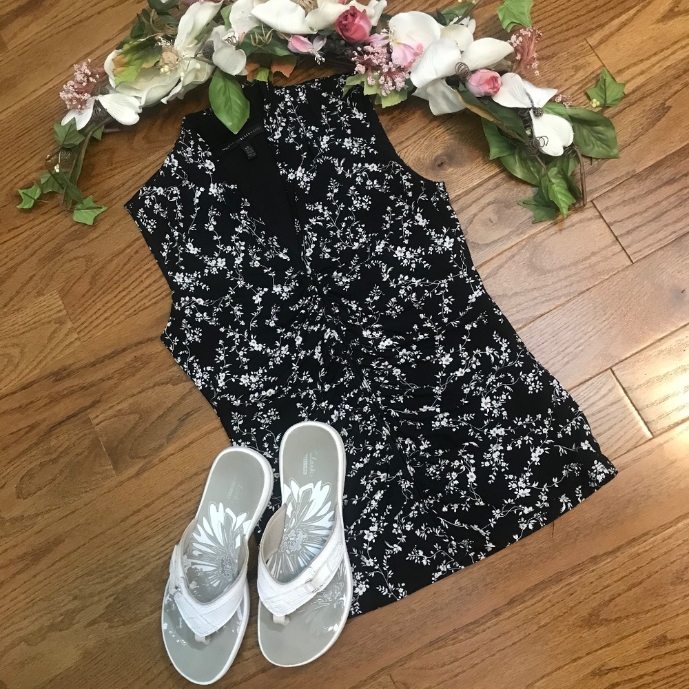 White House Black Market Top